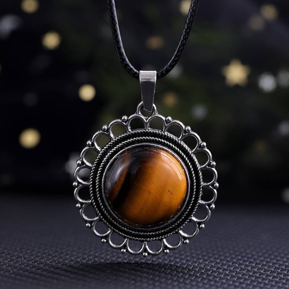 Tiger's Eye Circle Gemstone Crystal Stone Pendant Necklace - Picture 2 of 3